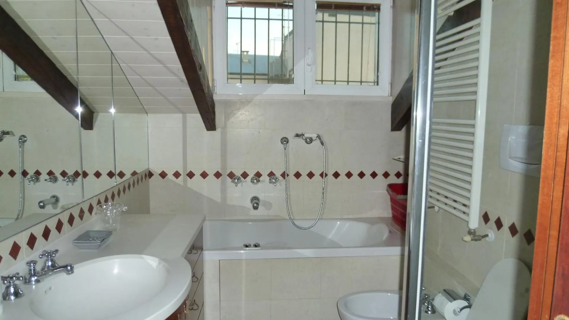 Penthouse In Fashion District Of Milan, Close To Montenapoleone, Duomo, Scala Milano