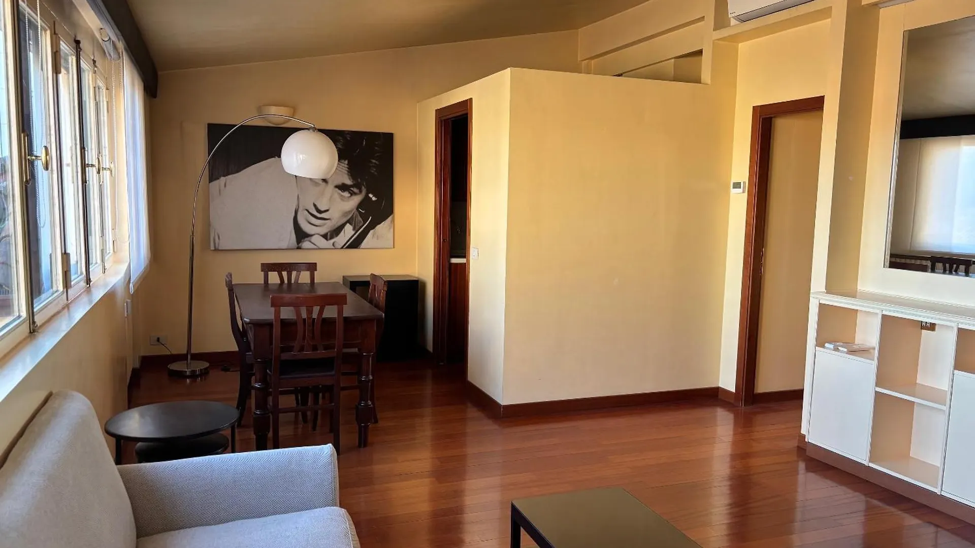 Appartamento Penthouse In Fashion District Of Milan, Close To Montenapoleone, Duomo, Scala Italia