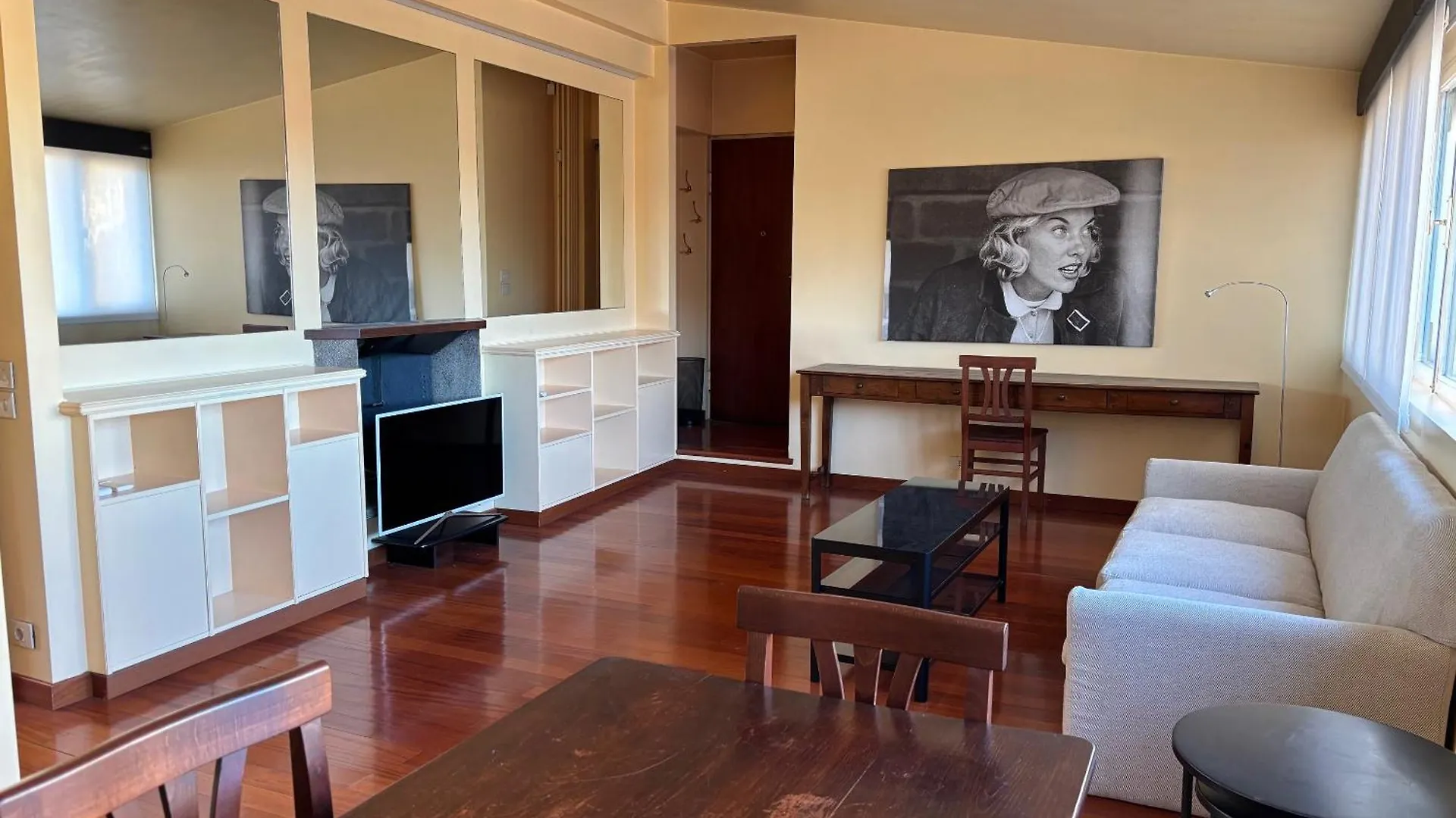 Penthouse In Fashion District Of Milan, Close To Montenapoleone, Duomo, Scala Milano